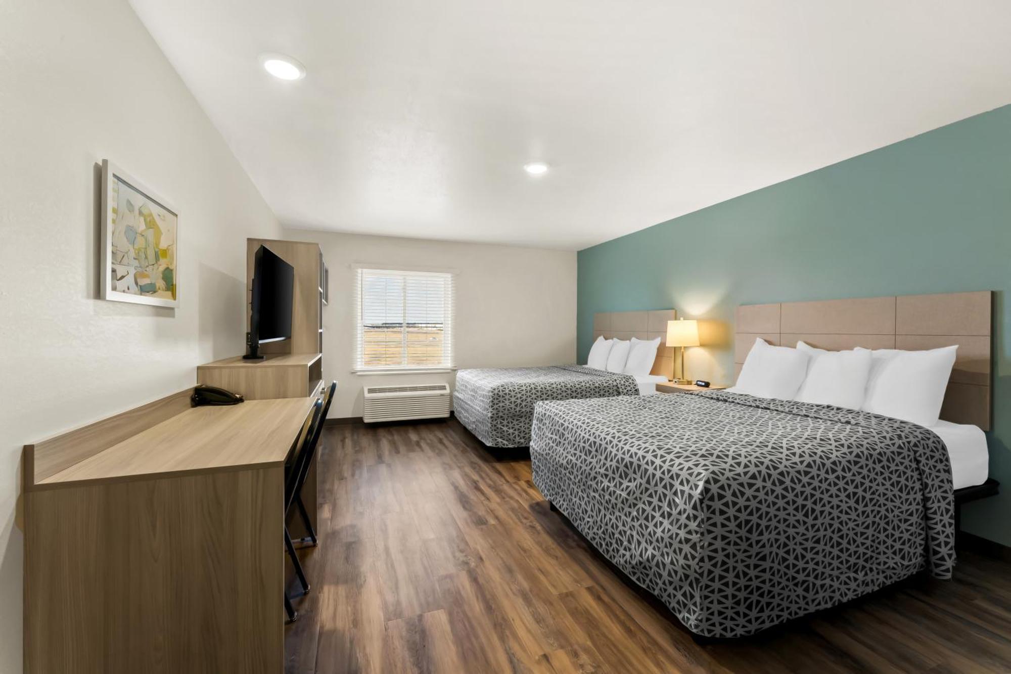 Woodspring Suites Easton Nazareth Bagian luar foto