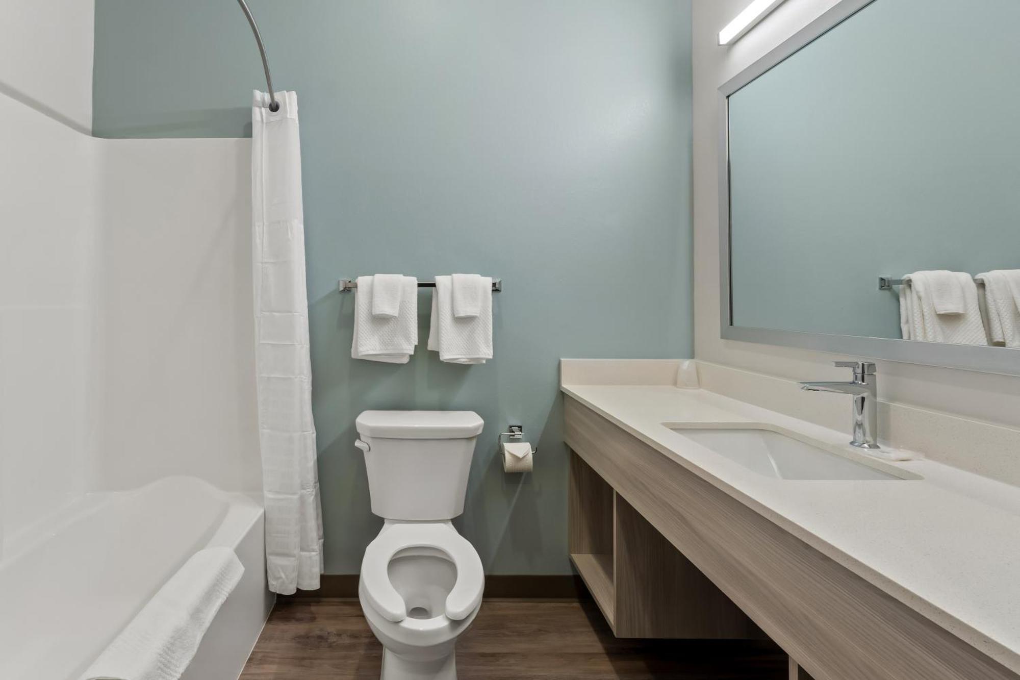 Woodspring Suites Easton Nazareth Bagian luar foto