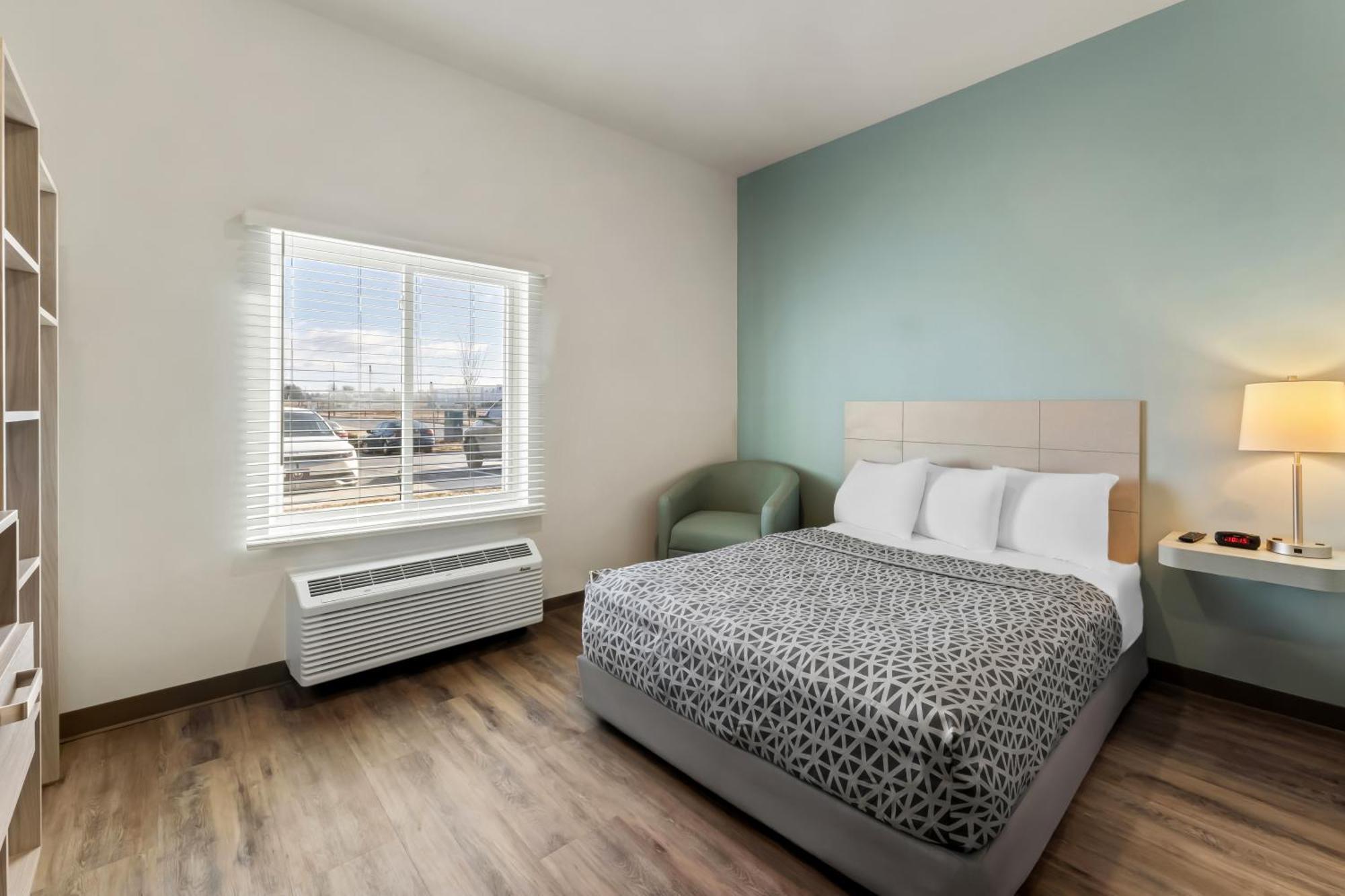 Woodspring Suites Easton Nazareth Bagian luar foto