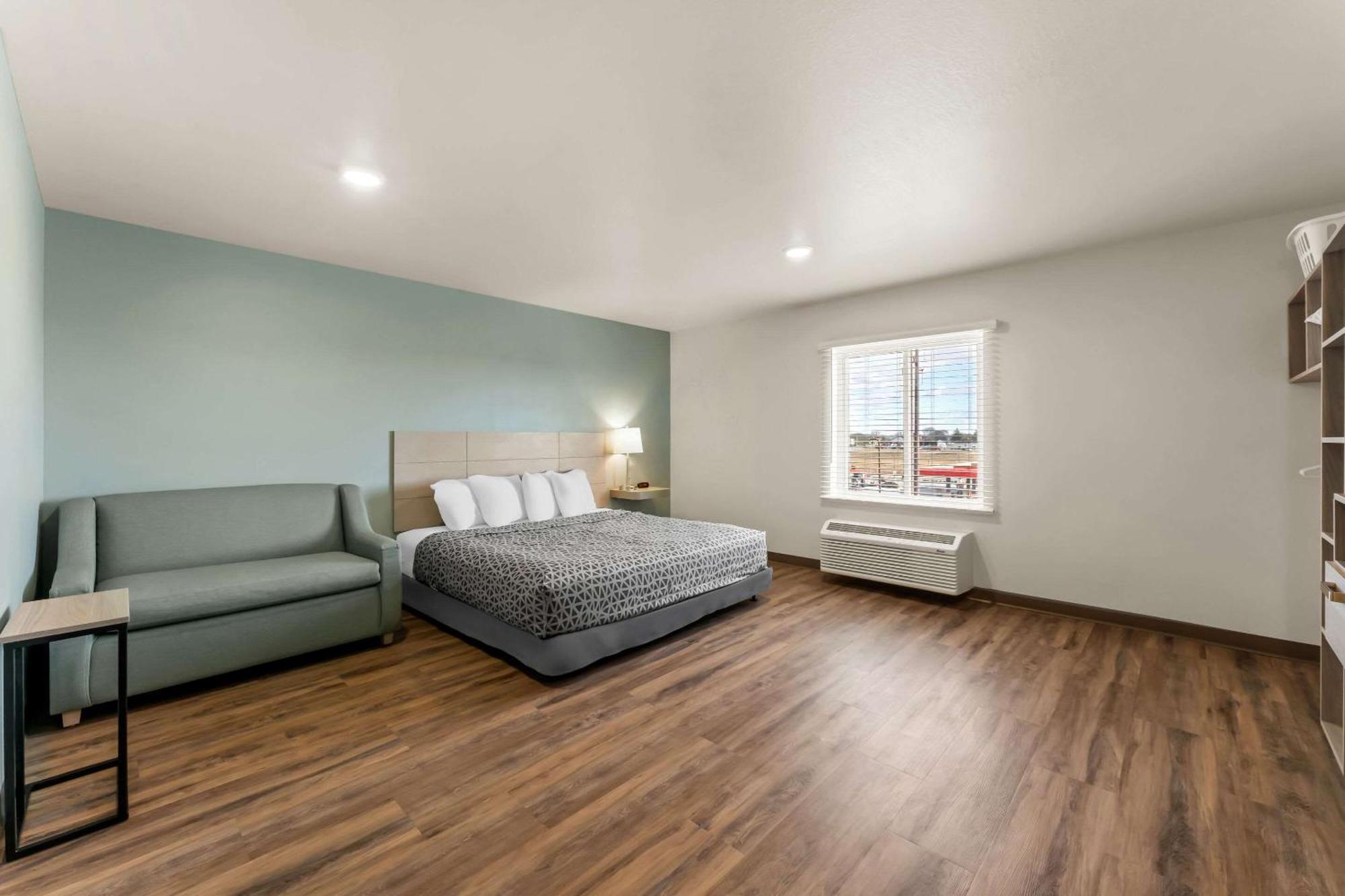 Woodspring Suites Easton Nazareth Bagian luar foto