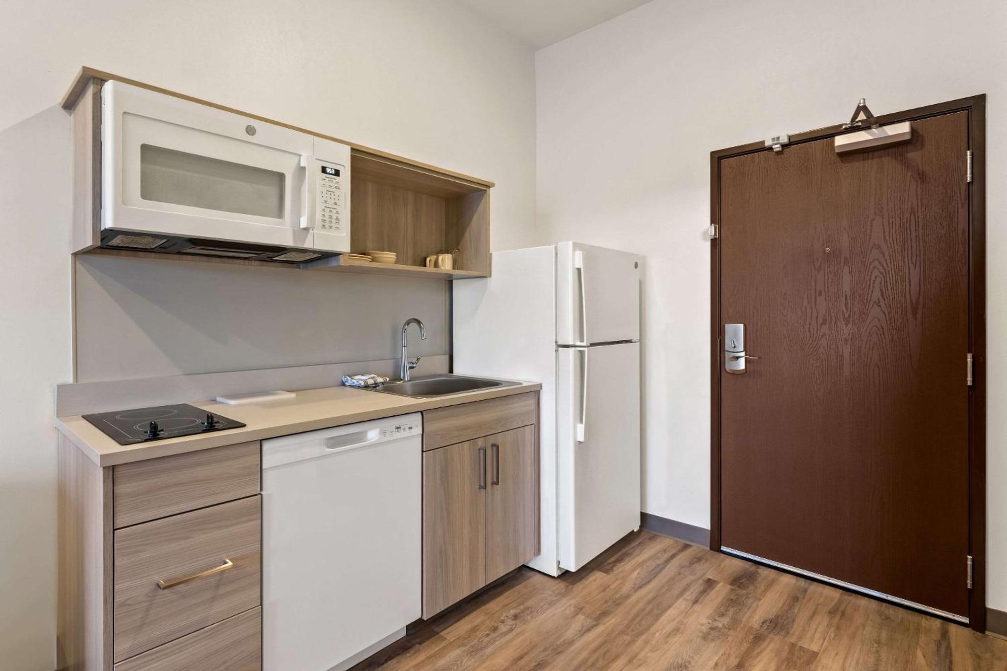 Woodspring Suites Easton Nazareth Bagian luar foto
