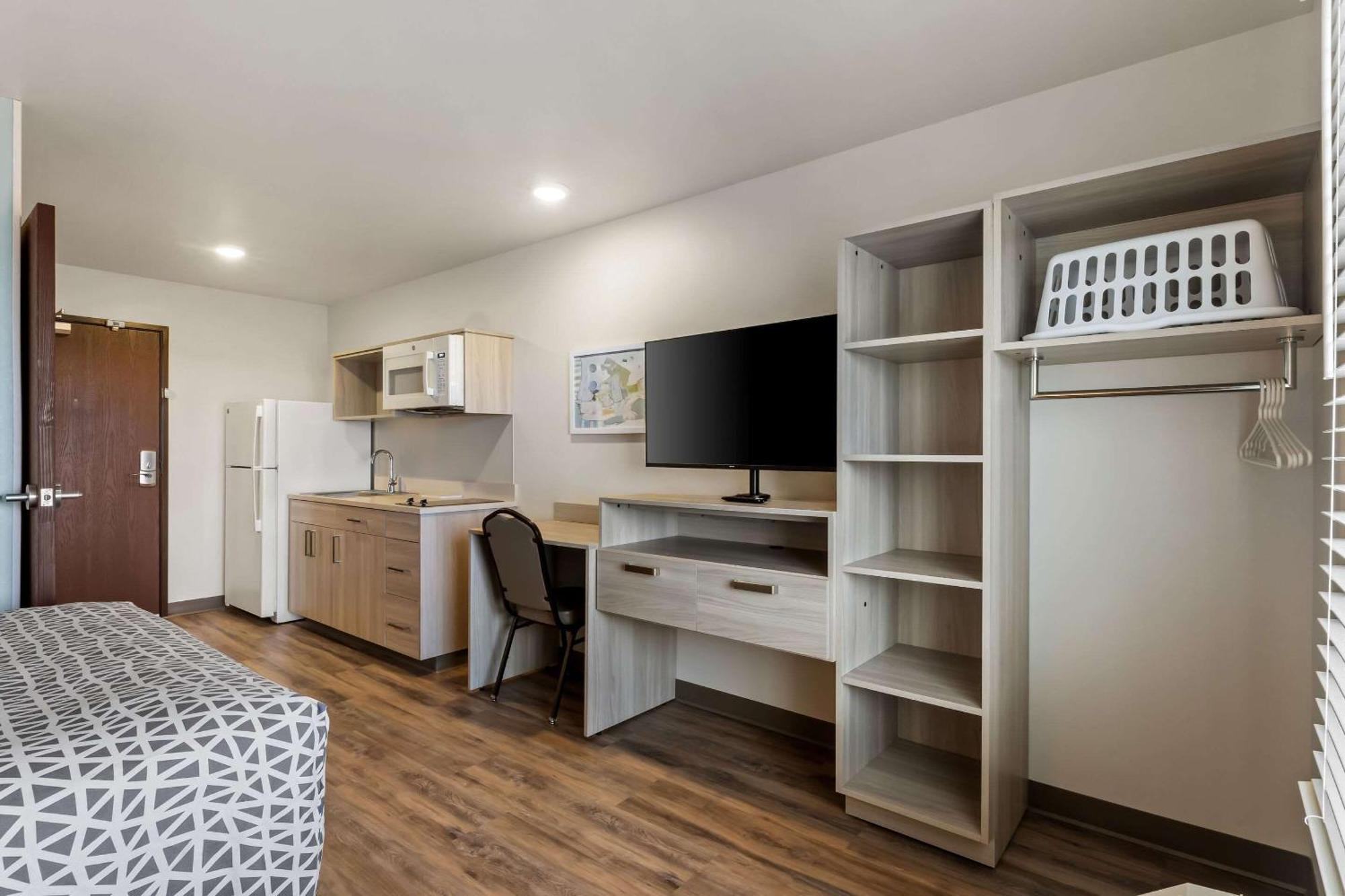 Woodspring Suites Easton Nazareth Bagian luar foto