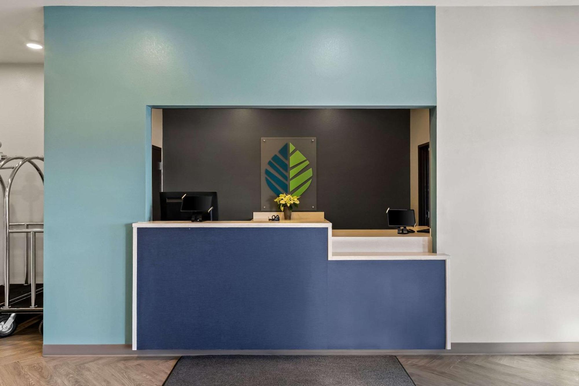 Woodspring Suites Easton Nazareth Bagian luar foto
